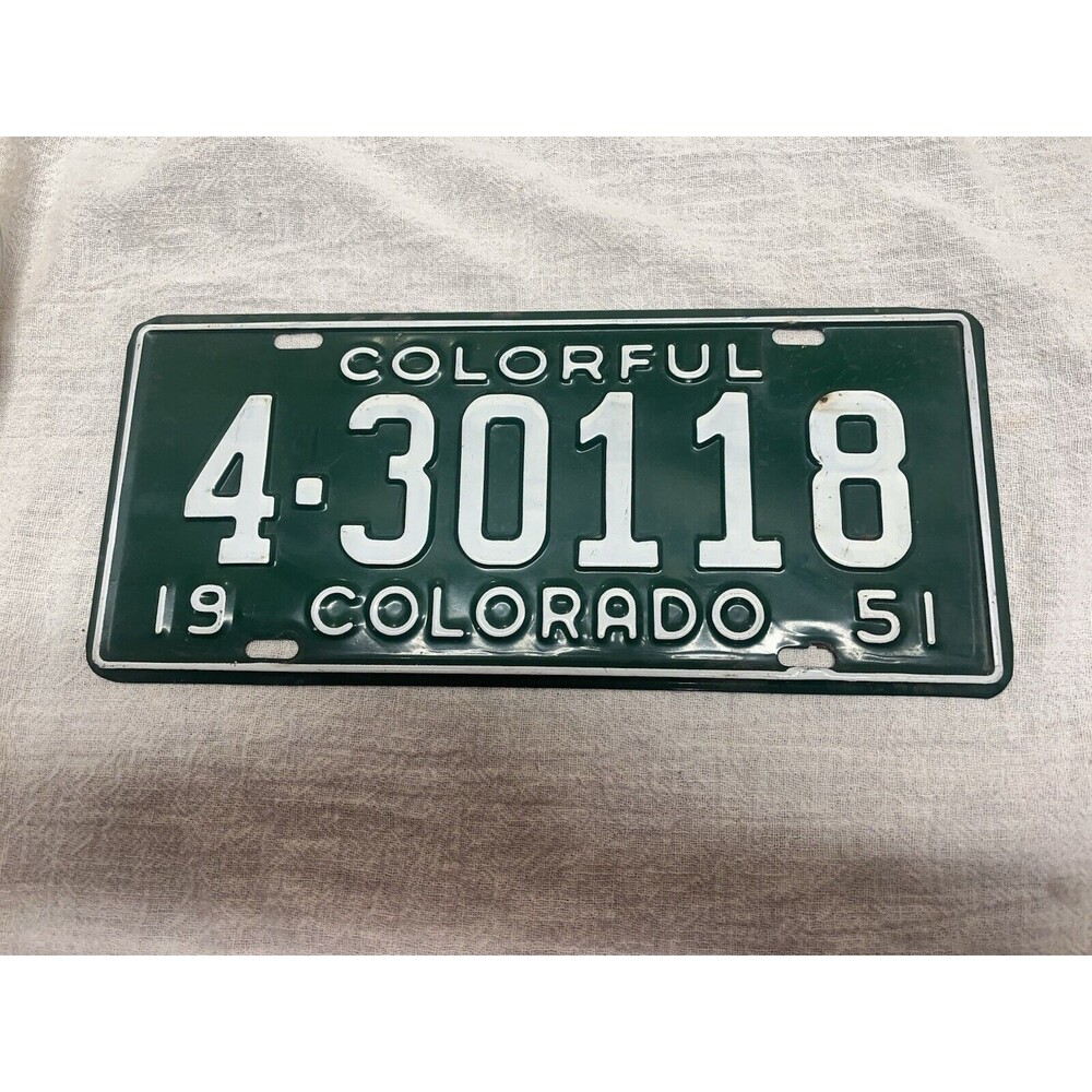 1951 COLORFUL COLORADO LICENSE PLATE “4-30118”
